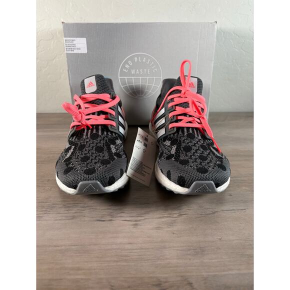 Adidas Ultraboost 5.0 DNA Women's Athletic Shoe Sneaker Size 8.5 EU 40 2/3 NIB - Picture 4 of 10